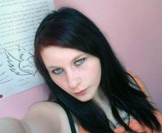 Brune ténébreuse de Lille accepte plan baise